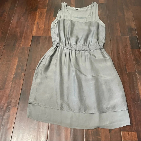 Banana Republic 100% Silk Dress Women’s 12 Grey Sleeveless Y2K - Picture 1 of 9